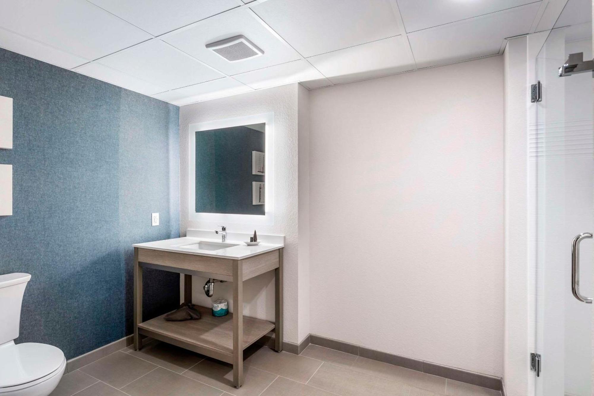 The Harborview, Ascend Hotel Collection Порт Вашингтон Екстериор снимка