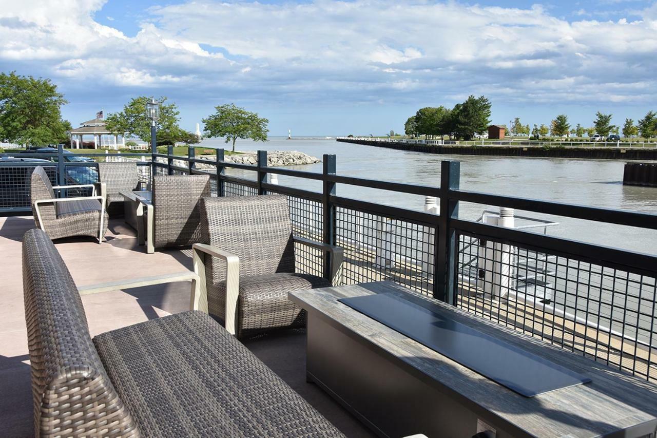 The Harborview, Ascend Hotel Collection Порт Вашингтон Екстериор снимка